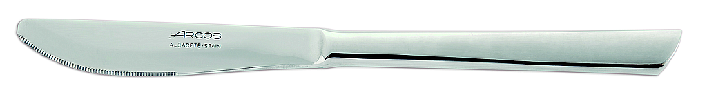 serrated dessert knife